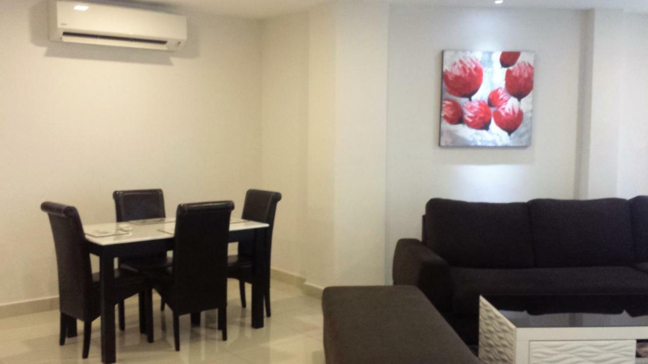 Cherloft@Samsuria Beach Residences Kampung Sungai Ular Экстерьер фото